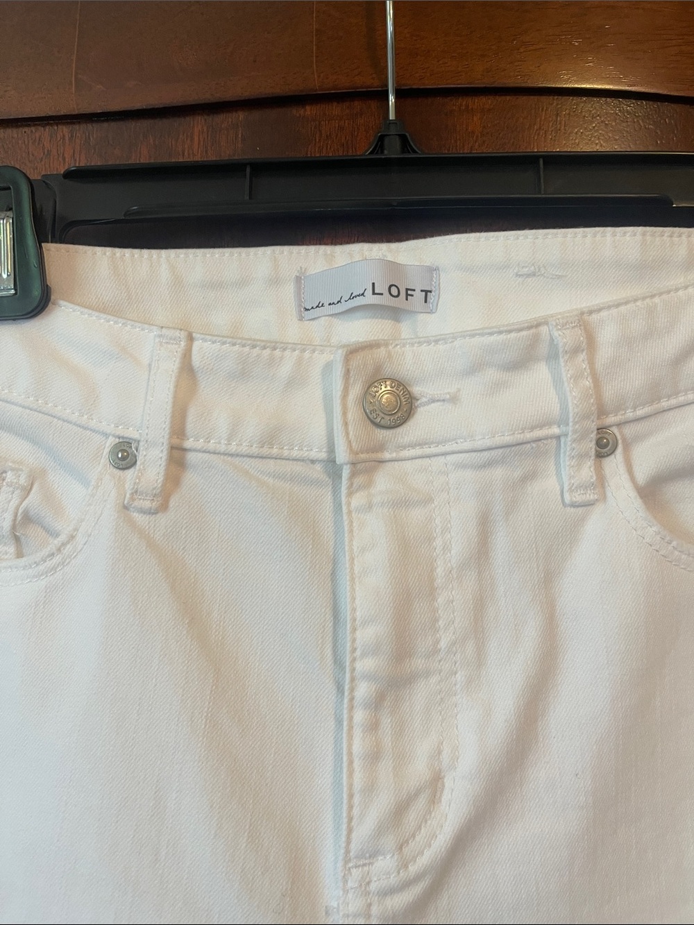 LOFT Women's White Girlfriend Jeans NWOT